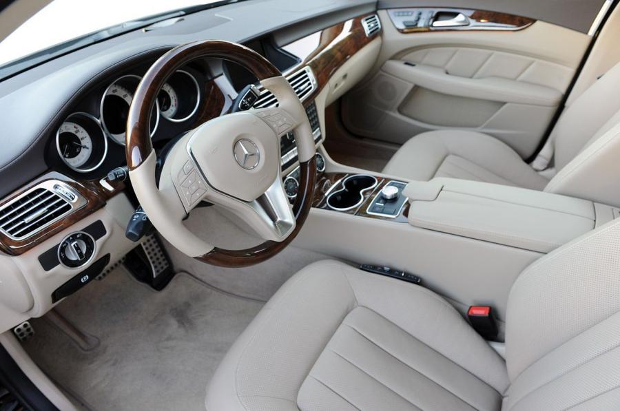  Mercedes-Benz CLS550 2012 года  (фото 21 из 121)